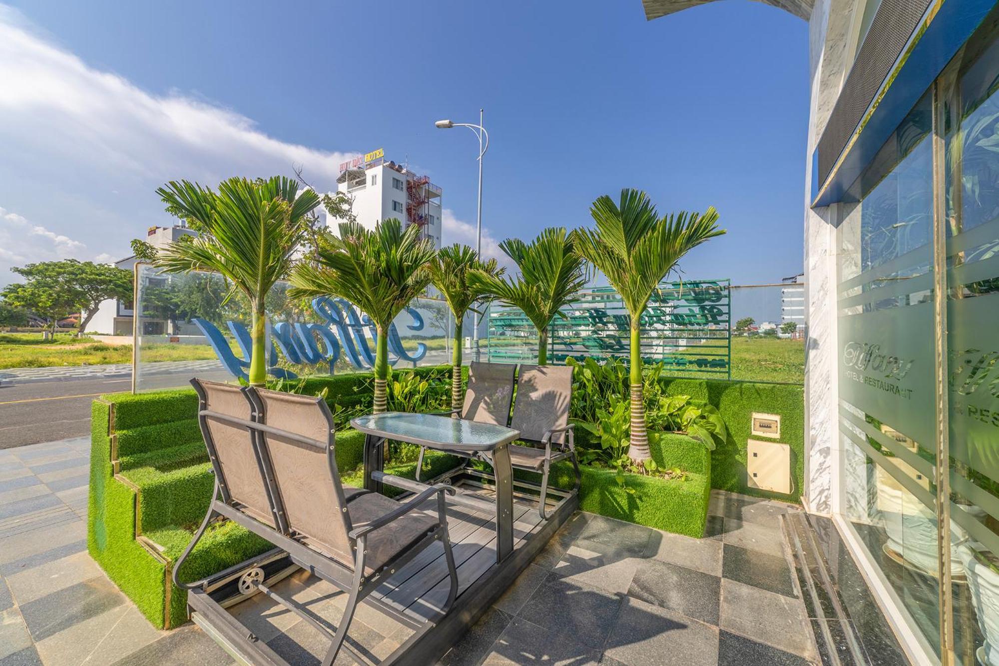 Tiffany Hotel & Restaurant Phan Thiết Zewnętrze zdjęcie